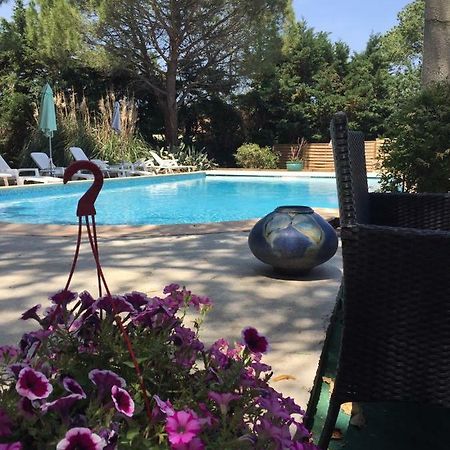 Hostellerie De La Source Arles Dış mekan fotoğraf