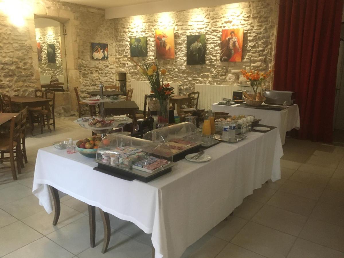 Hostellerie De La Source Arles Dış mekan fotoğraf