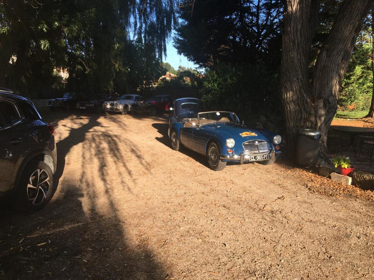 Hostellerie De La Source Arles Dış mekan fotoğraf