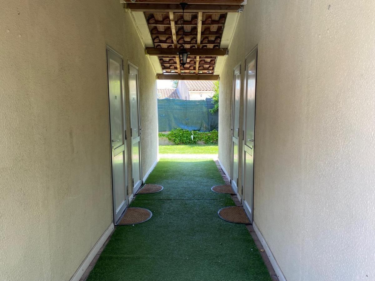 Hostellerie De La Source Arles Dış mekan fotoğraf