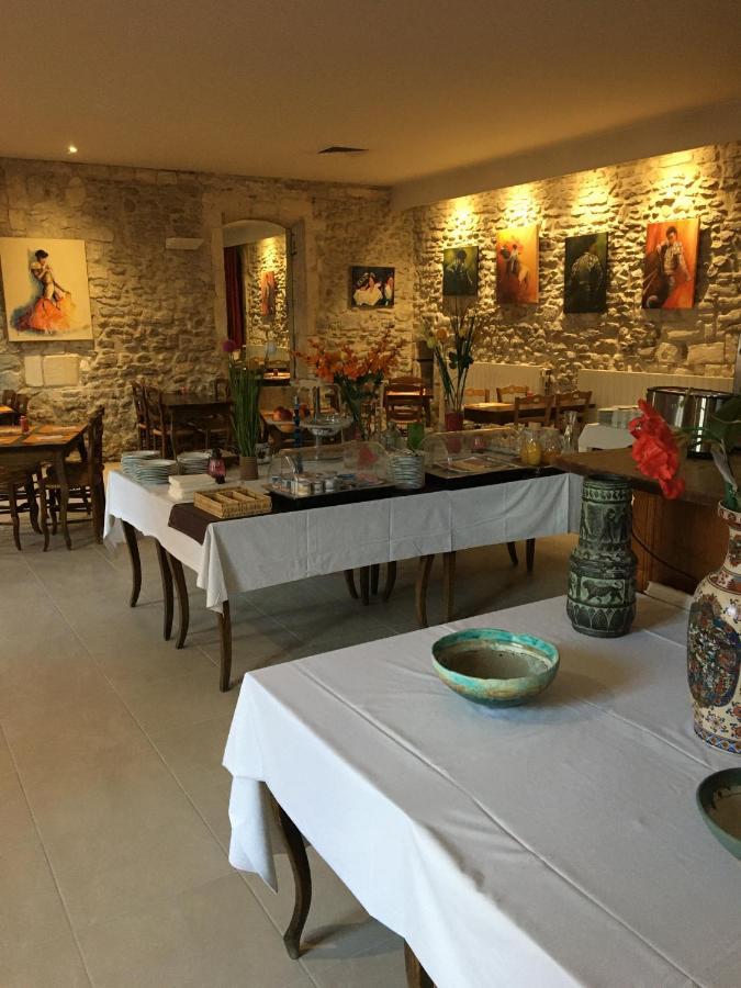 Hostellerie De La Source Arles Dış mekan fotoğraf