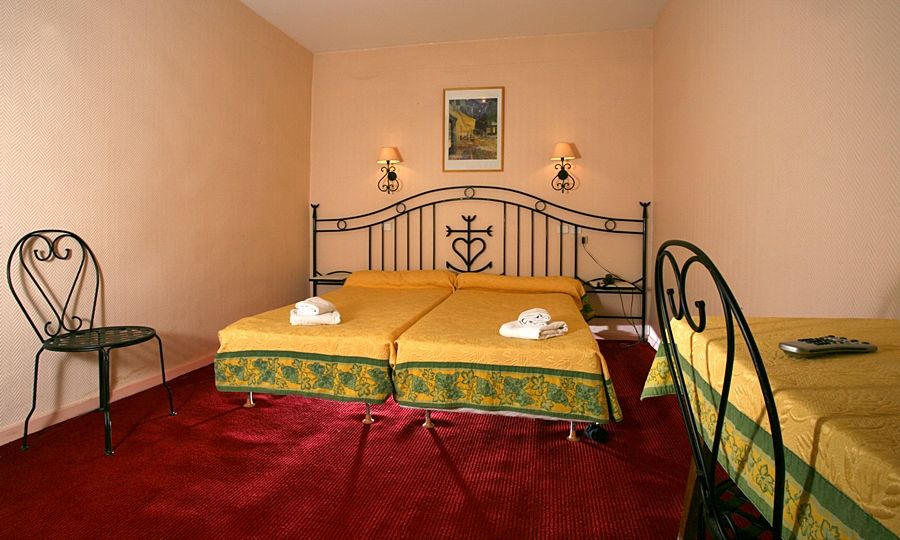 Hostellerie De La Source Arles Dış mekan fotoğraf