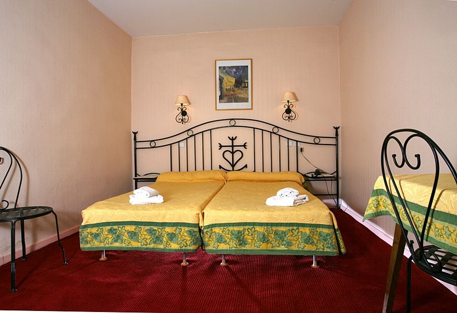 Hostellerie De La Source Arles Dış mekan fotoğraf